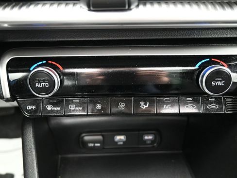 Used 2021 Kia K5 GT-Line AWD/4WD image 18