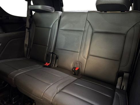 Used 2022 Chevrolet Tahoe High Country image 16