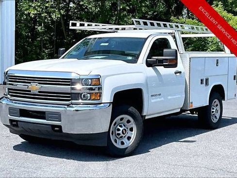 Used 2018 Chevrolet Silverado 3500 W/T AWD/4WD image 1