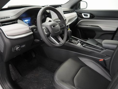 New 2026 Jeep Compass Limited image 16