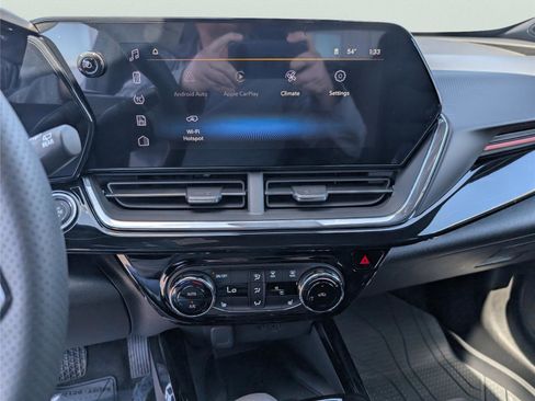 New 2026 Chevrolet Trax RS w/ Sunroof Package image 38