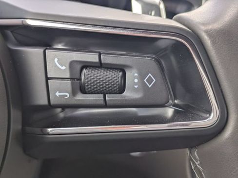 Used 2024 Porsche Macan AWD/4WD image 26