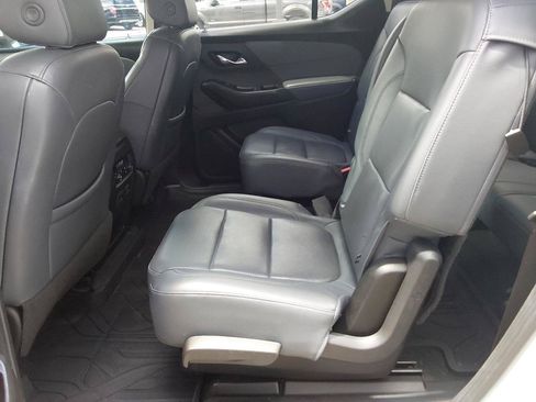 Used 2021 Chevrolet Traverse Premier w/ LPO, Floor Liner Package AWD/4WD image 32