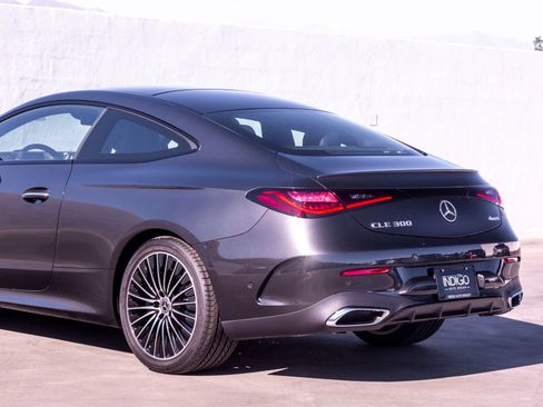 Used 2026 Mercedes-Benz CLE 300 4MATIC Coupe image 3