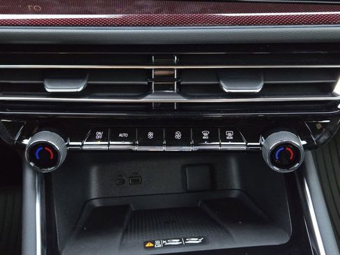 New 2026 Chevrolet Traverse RS image 20