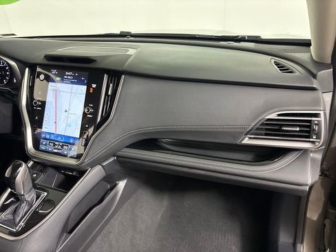 Used 2023 Subaru Outback Limited image 32