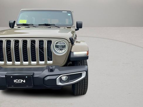 Used 2020 Jeep Gladiator Overland AWD/4WD image 26