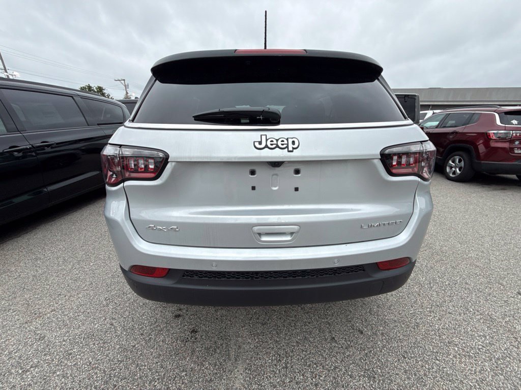 New 2026 Jeep Compass Limited AWD/4WD image 4