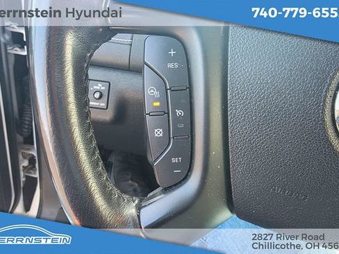 Used 2017 Buick Enclave Premium AWD/4WD image 24