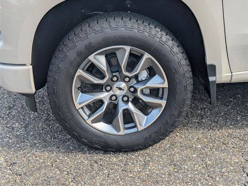 New 2026 Chevrolet Silverado 1500 RST w/ Convenience Package II AWD/4WD image 11