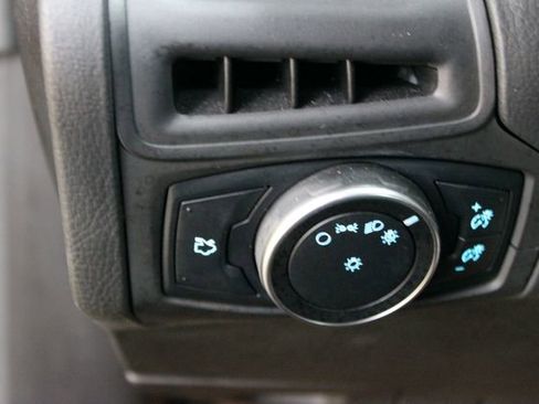 Used 2016 Ford Focus SE FWD image 14