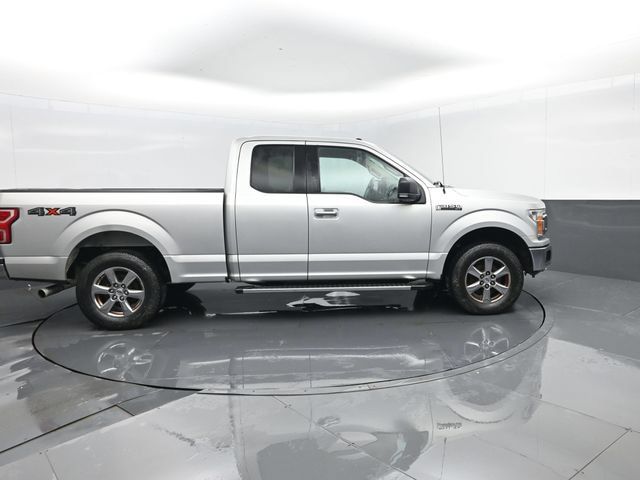 Used 2018 Ford F150 XLT w/ Equipment Group 302A Luxury AWD/4WD image 4