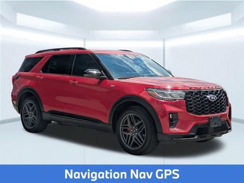 Used 2025 Ford Explorer ST-Line w/ Premium Package AWD/4WD image 9
