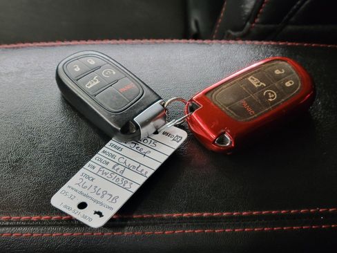 Used 2015 Jeep Cherokee Trailhawk w/ Comfort/Convenience Group image 27