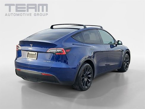 Used 2020 Tesla Model Y Long Range image 7
