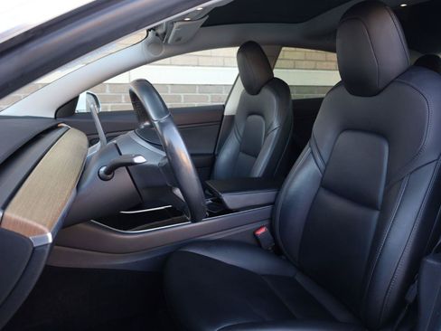 Used 2019 Tesla Model 3 Long Range AWD/4WD image 17