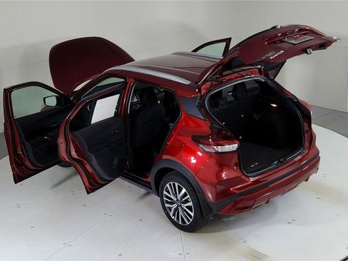 Used 2023 Nissan Kicks SV image 45
