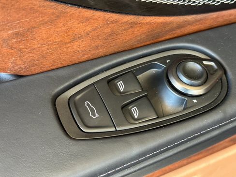 Used 2025 Aston Martin DB12 Convertible RWD image 14