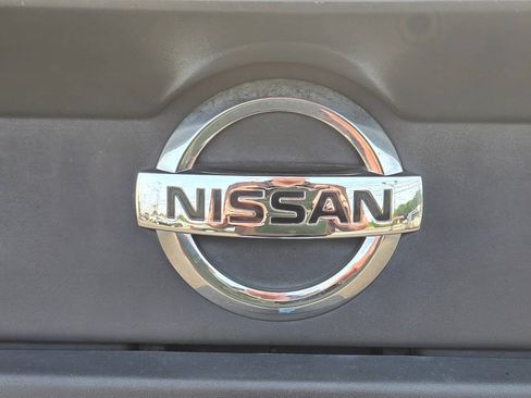Used 2014 Nissan Frontier PRO-4X AWD/4WD image 12
