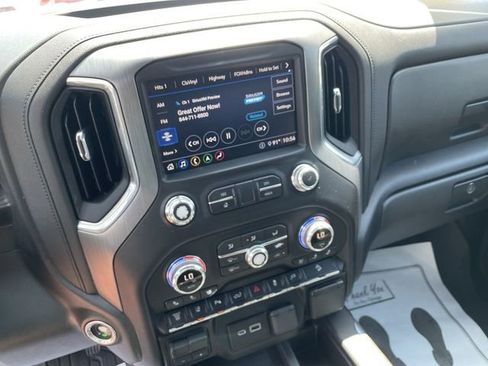 Used 2020 GMC Sierra 2500 Denali w/ Denali Ultimate Package AWD/4WD image 17