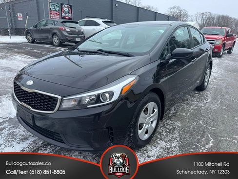Used 2018 Kia Forte LX FWD image 1