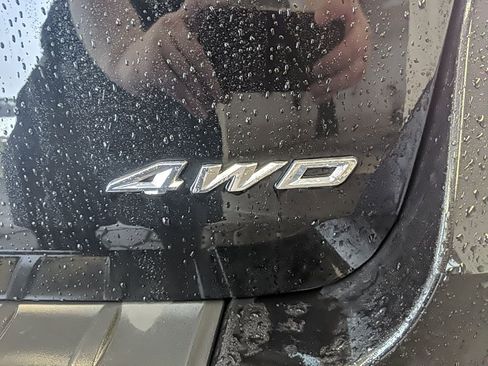 Used 2023 Ford Explorer XLT w/ Equipment Group 202A image 8