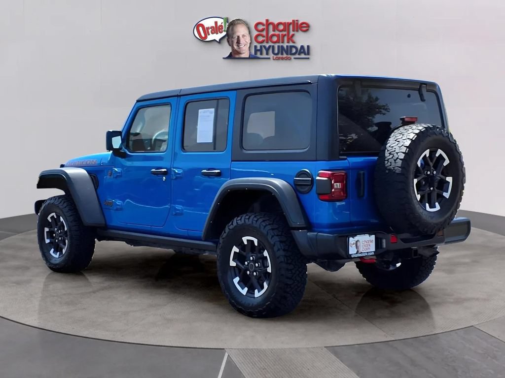 Used 2025 Jeep Wrangler Unlimited Rubicon AWD/4WD image 3