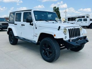 Used 2016 Jeep Wrangler Unlimited Sahara w/ Connectivity Group AWD/4WD video 2