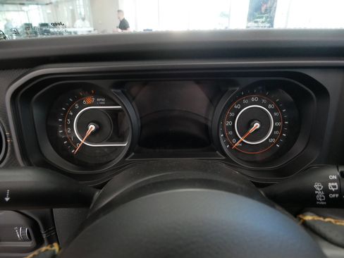 New 2025 Jeep Wrangler Unlimited Rubicon 392 image 28