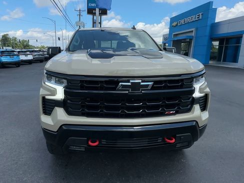 Used 2022 Chevrolet Silverado 1500 LT Trail Boss w/ LT Trail Boss Premium Package AWD/4WD image 3