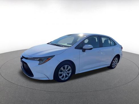 Used 2023 Toyota Corolla LE image 8