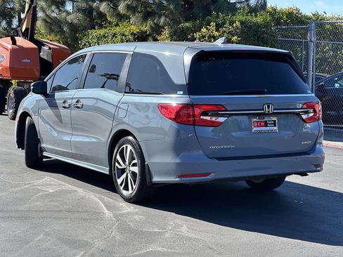 Used 2024 Honda Odyssey Touring image 4