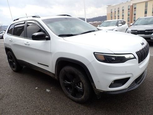 Used 2023 Jeep Cherokee Altitude Lux w/ Lux Elite Package image 5