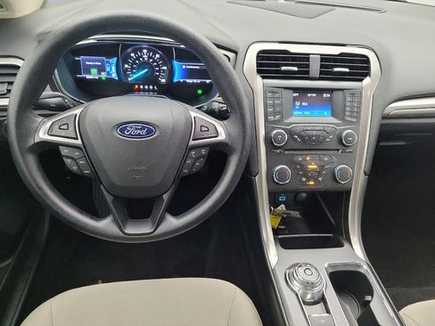 Used 2018 Ford Fusion S image 22
