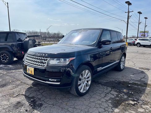 Used 2017 Land Rover Range Rover Supercharged AWD/4WD image 2