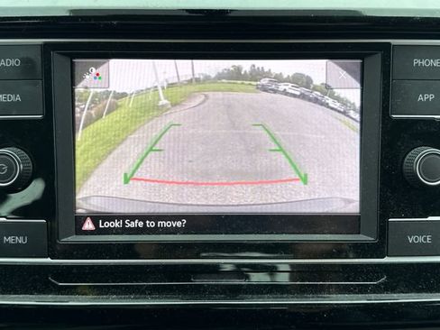 Certified 2023 Volkswagen Taos S FWD image 27