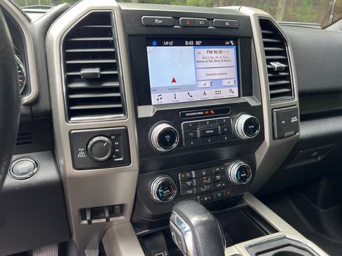 Used 2019 Ford F150 Lariat w/ Equipment Group 502A Luxury AWD/4WD image 31