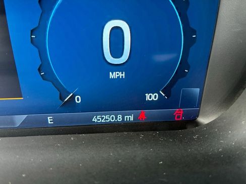 Used 2024 Ford F350 Platinum image 21