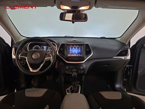 Used 2014 Jeep Cherokee Latitude image 6