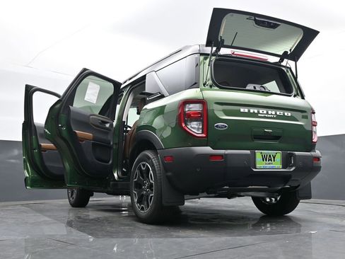 New 2025 Ford Bronco Sport Outer Banks w/ Outer Banks Tech Package+ AWD/4WD image 38