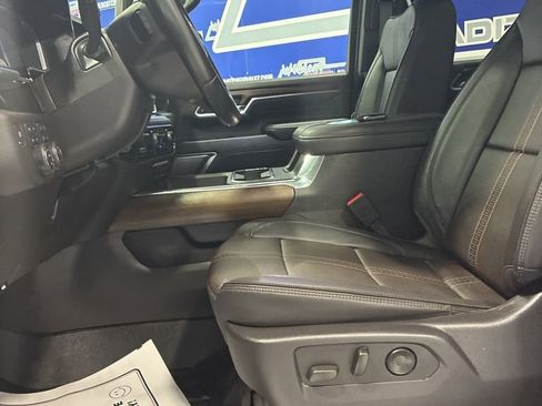 Used 2025 Chevrolet Silverado 2500 High Country image 23
