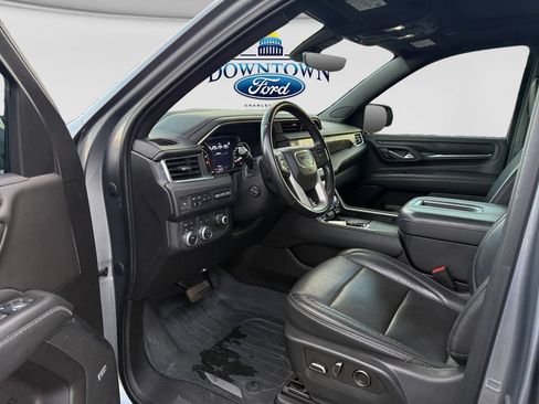 Used 2021 GMC Yukon Denali w/ Denali Premium Package AWD/4WD image 25