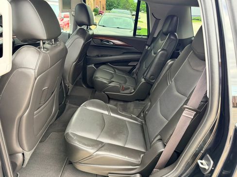 Used 2015 Cadillac Escalade Premium AWD/4WD image 24