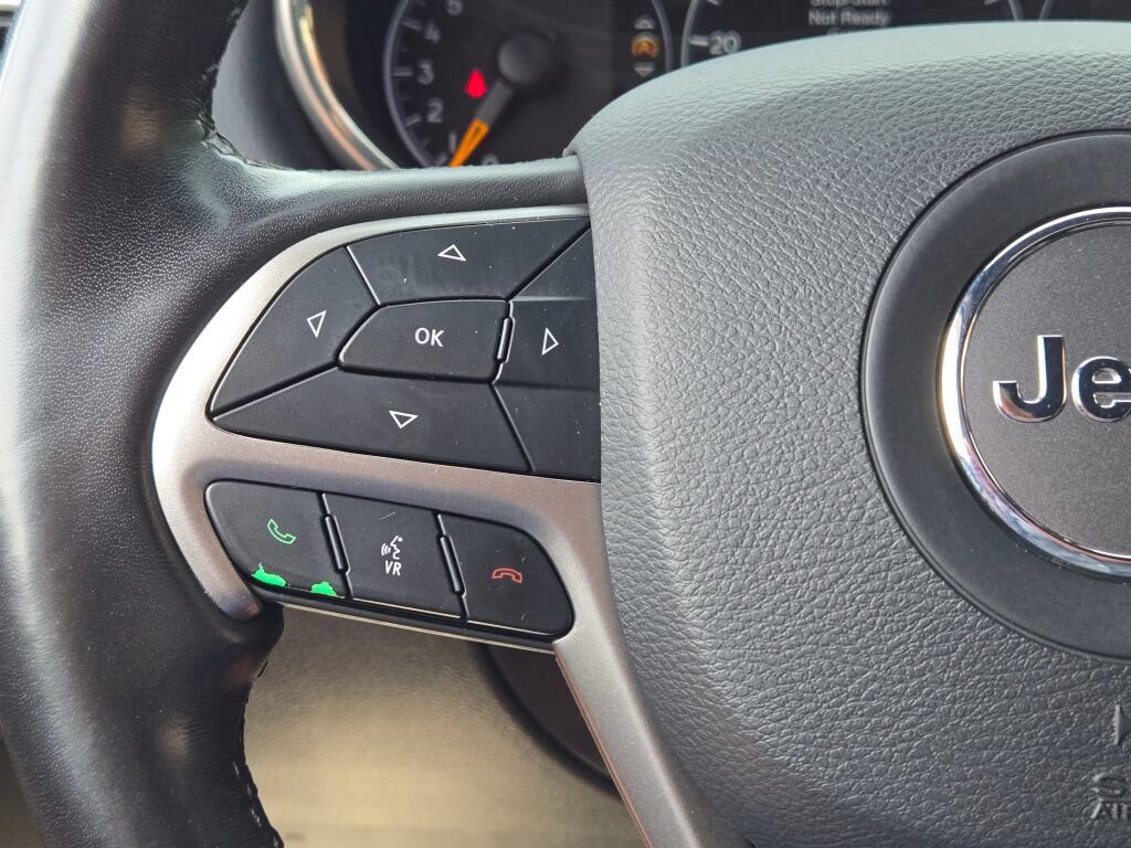Used 2021 Jeep Grand Cherokee Laredo X AWD/4WD image 39