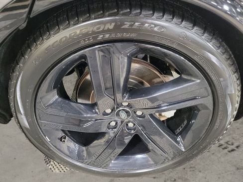 Used 2022 Land Rover Discovery HSE R-Dynamic image 10