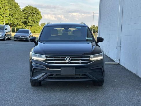Used 2023 Volkswagen Tiguan SE w/ Panoramic Sunroof Package AWD/4WD image 8