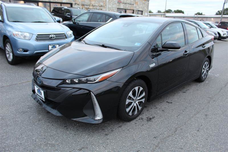 Used 2020 Toyota Prius Prime XLE FWD image 3