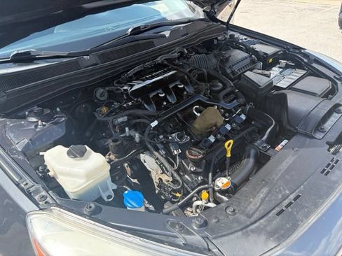 Used 2016 Kia Cadenza Premium FWD image 7