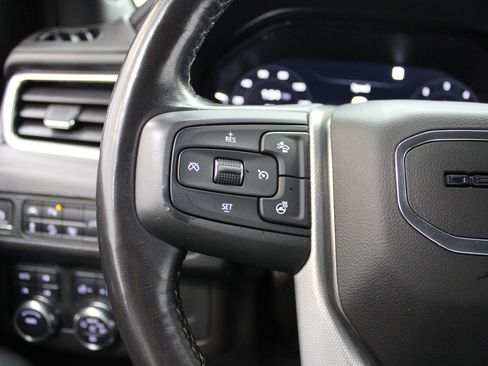 Used 2022 GMC Yukon XL Denali AWD/4WD image 41