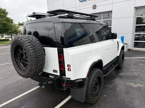 Used 2023 Land Rover Defender 90 X-Dynamic SE AWD/4WD image 6